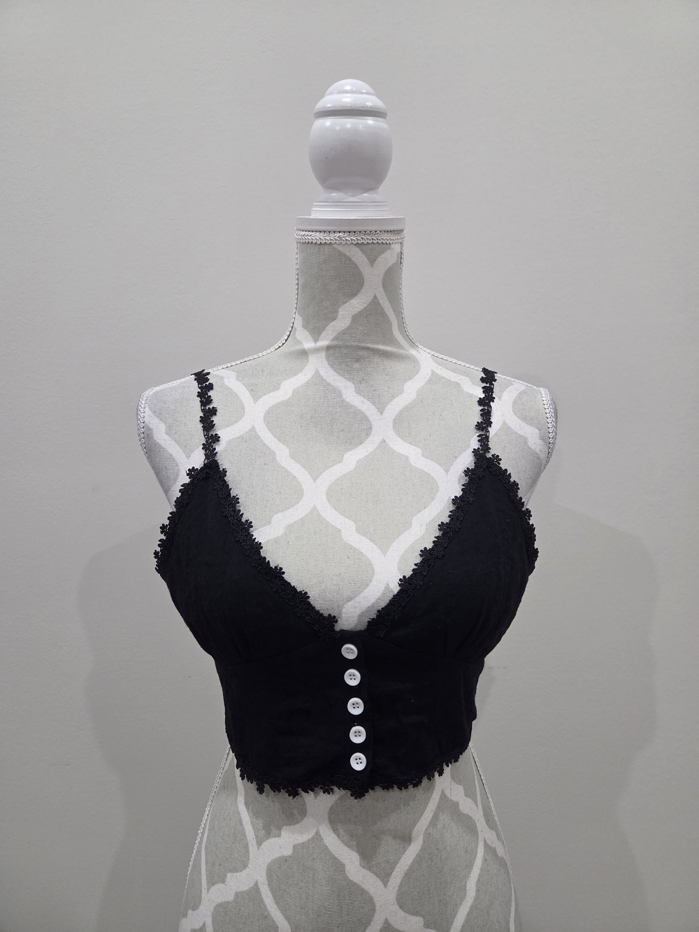 Black Lace Trim Button-Front Crop Cami